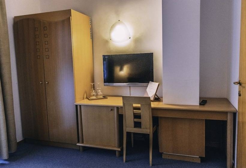 Fotos del hotel Garni  Vila Triglav:  17