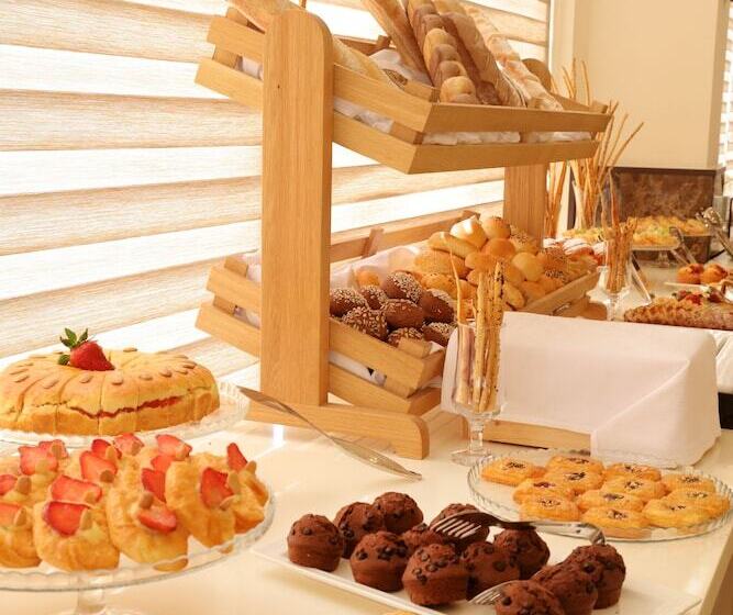 Fotos del hotel Lacosta:  14