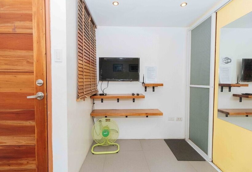 Fotos del hotel Reddoorz @ Dbuilders Ph1 Taguig:  18