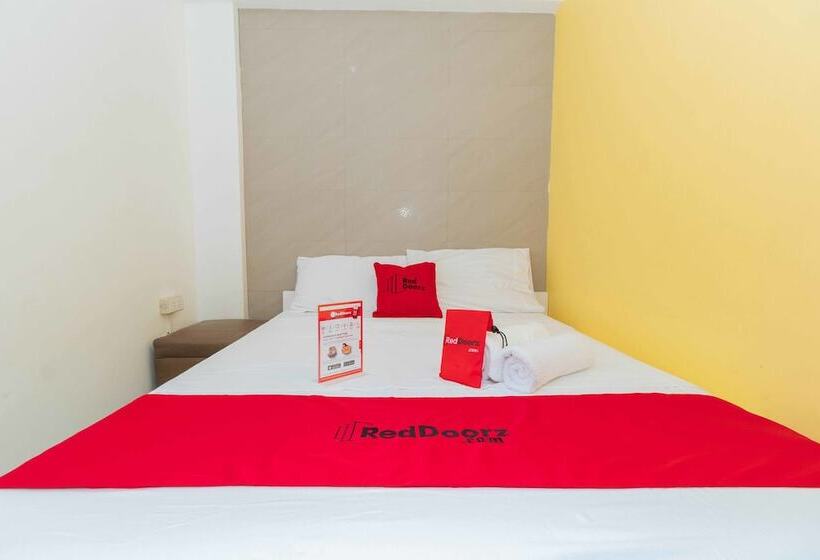 Fotos del hotel Reddoorz @ Dbuilders Ph1 Taguig:  2