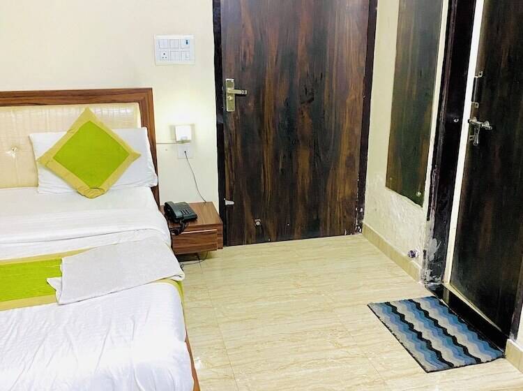 Fotos del hotel Oyo 10317 Hotel Mock Orange:  13