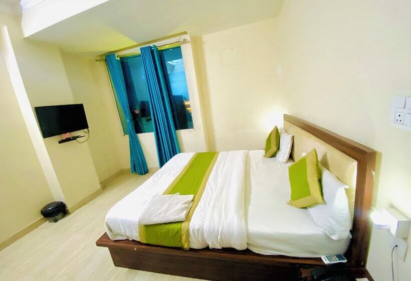 Fotos del hotel Oyo 10317 Hotel Mock Orange:  11