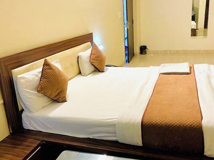 Fotos del hotel Oyo 10317 Hotel Mock Orange:  8