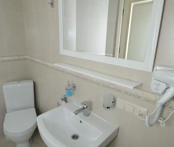 Fotos del hotel Crown:  3