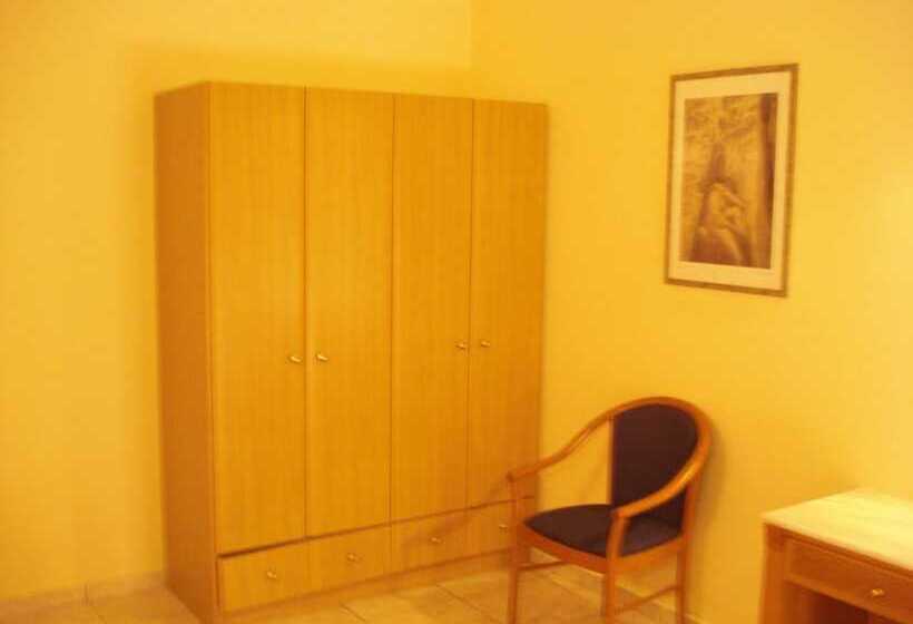 Fotos del hotel Cybele Pefki:  2