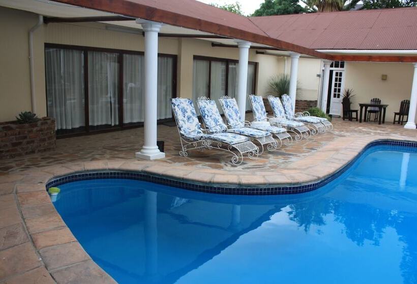 Karoopark Guest House