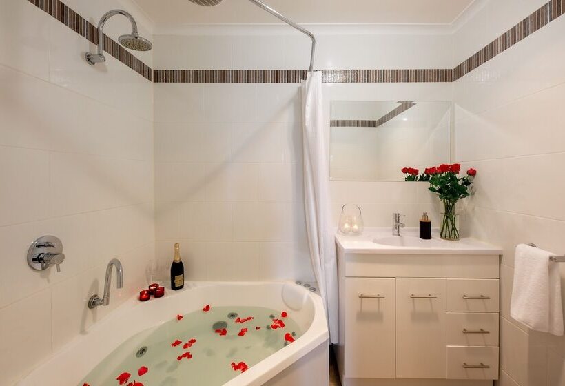 Fotos del hotel Holly Lodge:  17