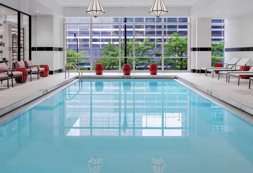 Fotos del hotel Home2 Suites By Hilton Chicago Mccormick Place:  2