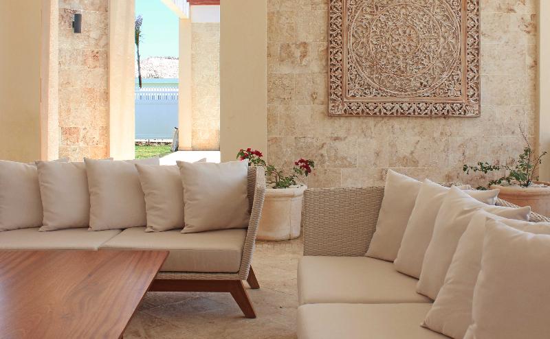 Ocean Village Deluxe