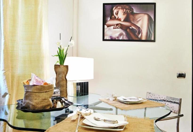 Fotos del hotel Petite Suite:  14