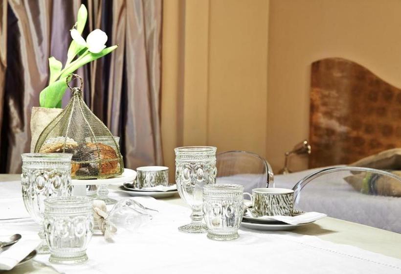 Fotos del hotel Petite Suite:  11