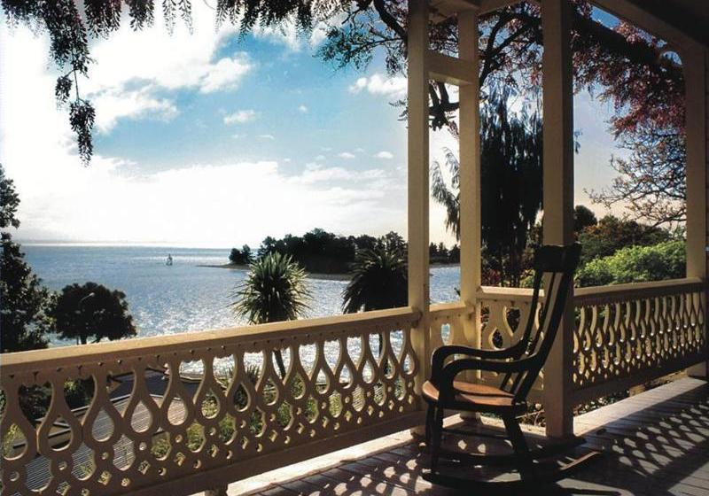 Fotos del hotel Villa 10 Waterfront Apartments:  2