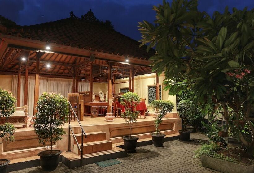 Fotos del hotel Intansari:  4