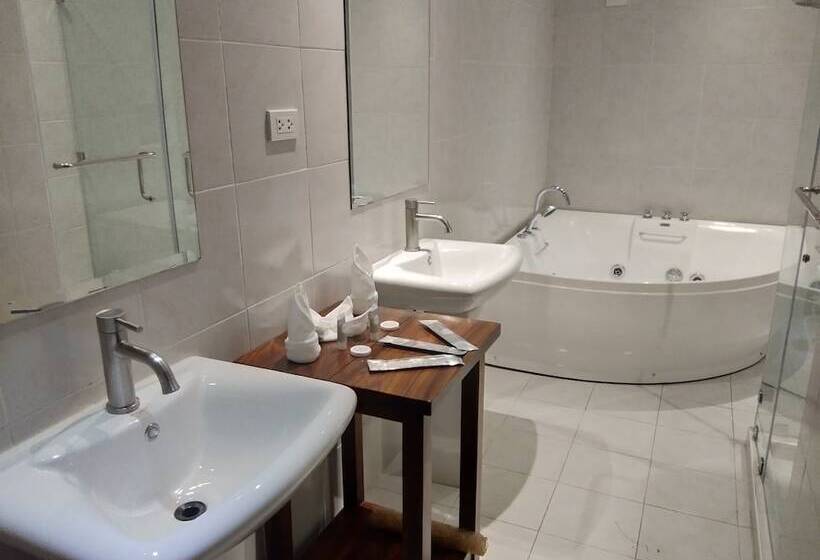 Fotos del hotel Safari Lodge Baguio By Log Cabin:  20