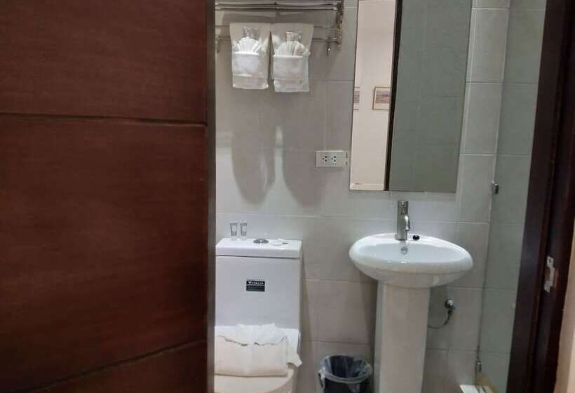 Fotos del hotel Safari Lodge Baguio By Log Cabin:  16