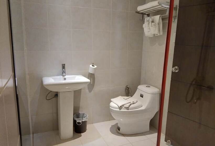 Fotos del hotel Safari Lodge Baguio By Log Cabin:  15