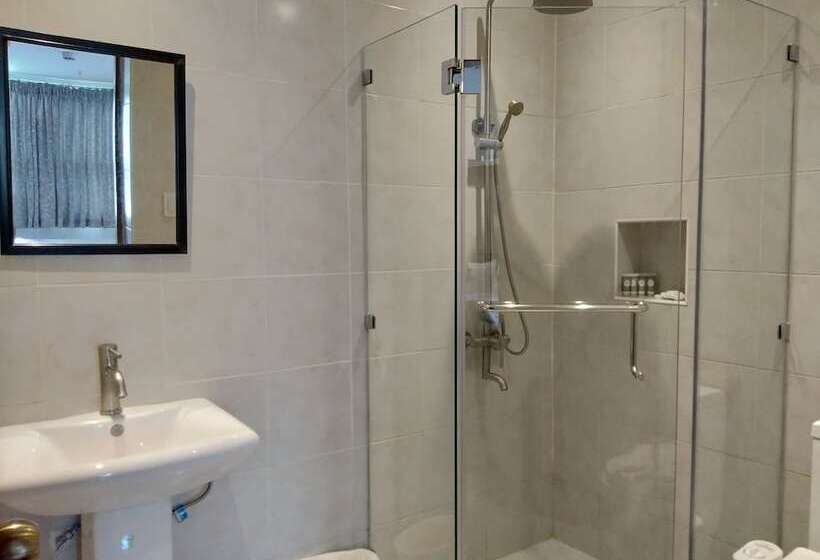 Fotos del hotel Safari Lodge Baguio By Log Cabin:  8