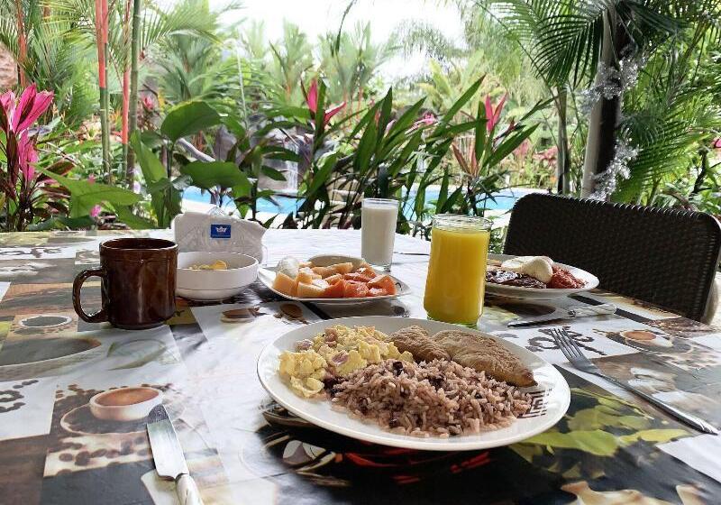 Fotos del hotel Aunty Arenal Lodge:  2