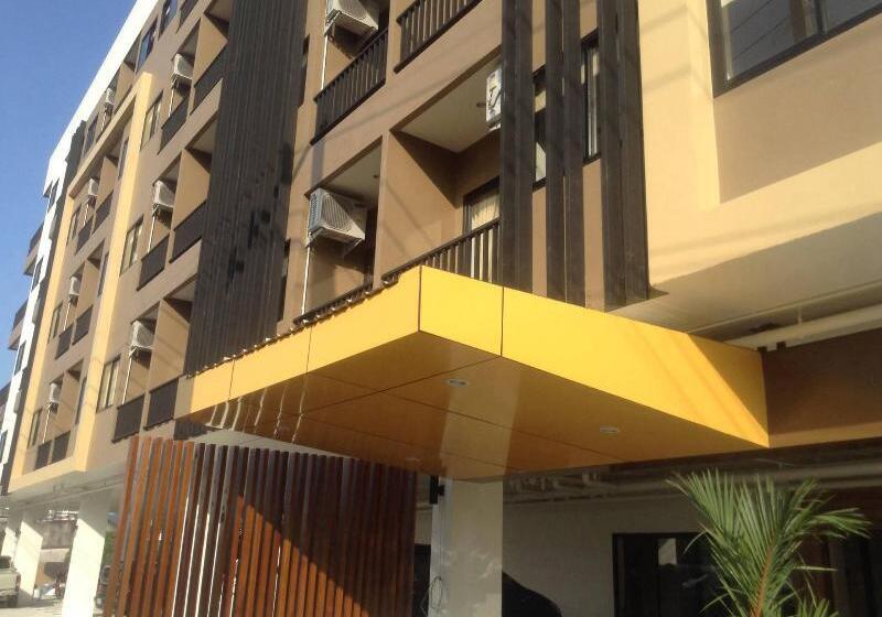 Fotos del hotel The Topaz Residence:  15