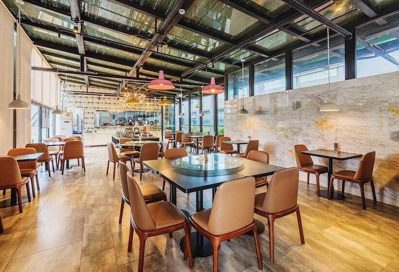 Fotos del hotel The Borrman Hotel Kunming Kmg:  3