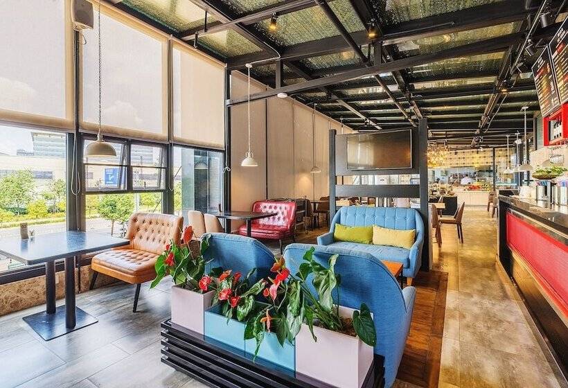 Fotos del hotel The Borrman Hotel Kunming Kmg:  8