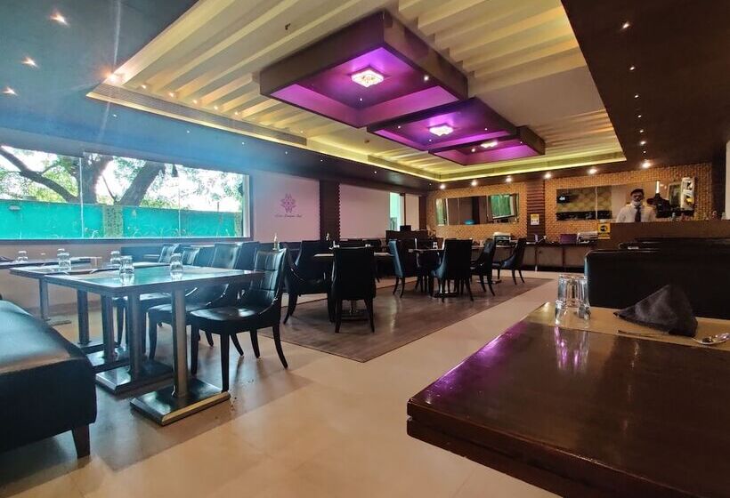 Fotos del hotel Avalon Hotel & Banquets:  8