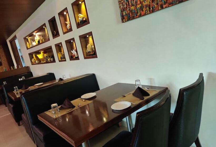 Fotos del hotel Avalon Hotel & Banquets:  9