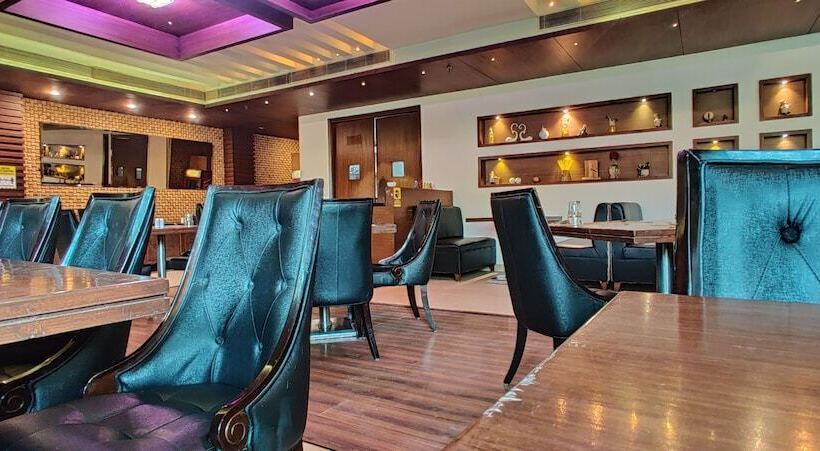 Fotos del hotel Avalon Hotel & Banquets:  13