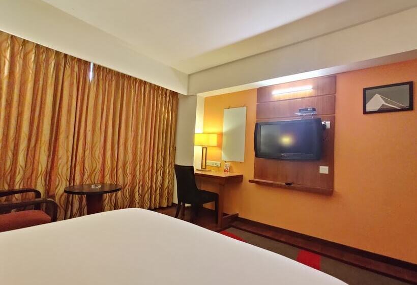 Fotos del hotel Avalon Hotel & Banquets:  4