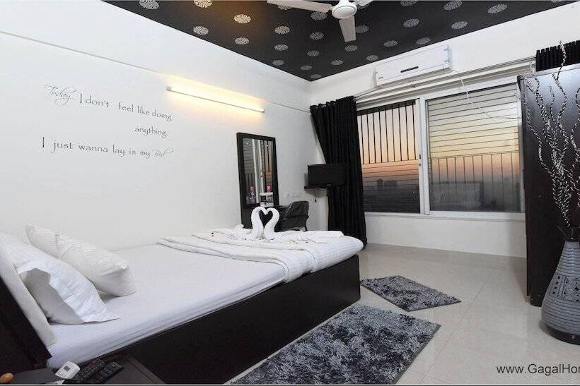 Fotos del hotel Gagal Home Service Apartment:  10