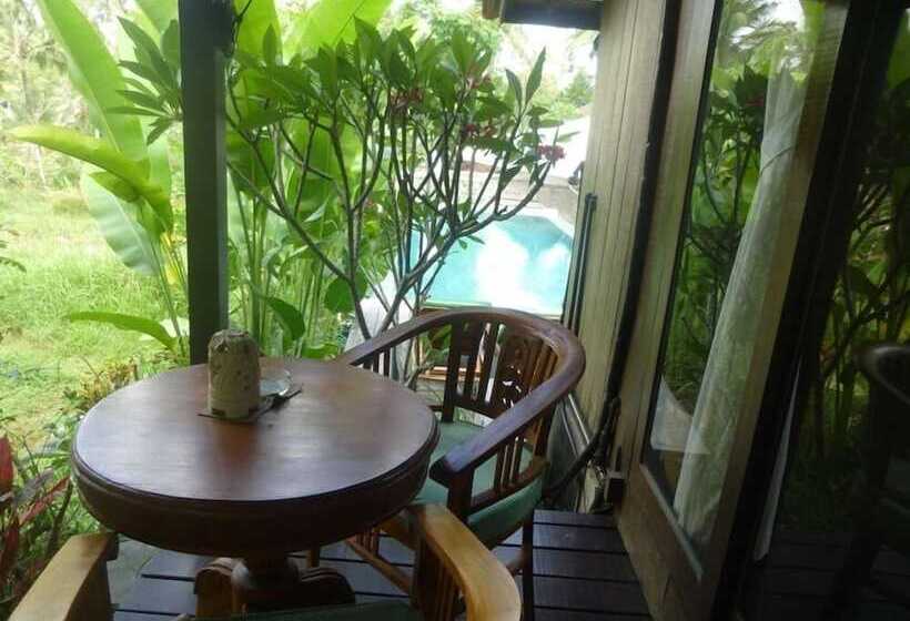 Fotos del hotel Joglo Taman Sari Villa:  3