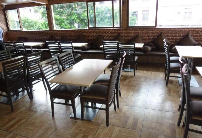 Fotos del hotel Orient Palace:  18