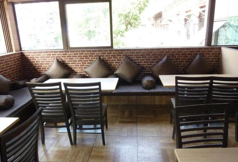 Fotos del hotel Orient Palace:  6