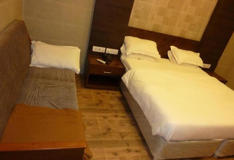 Fotos del hotel Orient Palace:  17