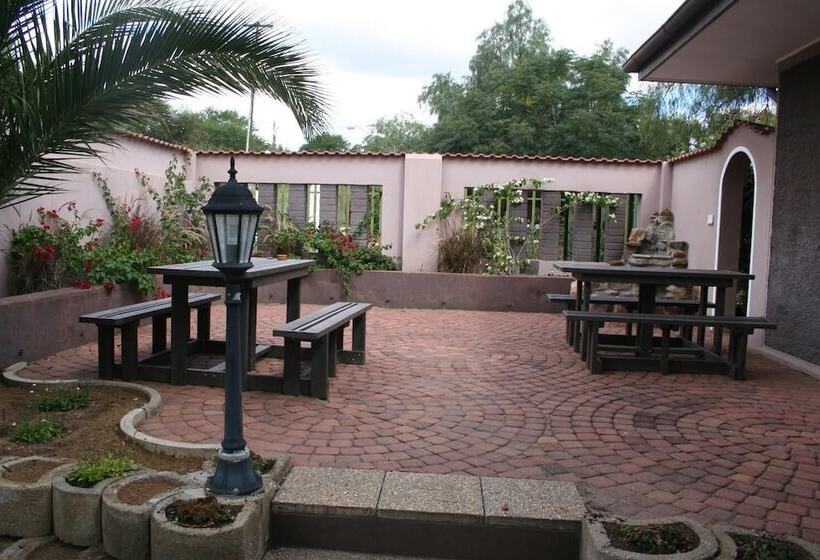 Fotos del hotel De Vagebond Pension:  4