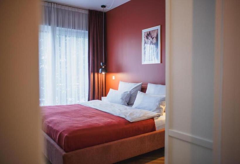 Fotos del hotel The Circus Apartments:  12