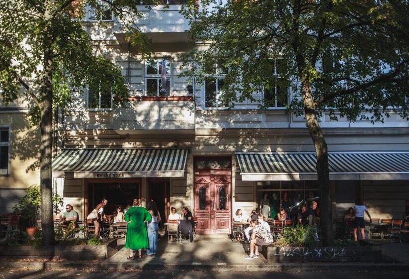 Fotos del hotel The Circus Apartments:  14