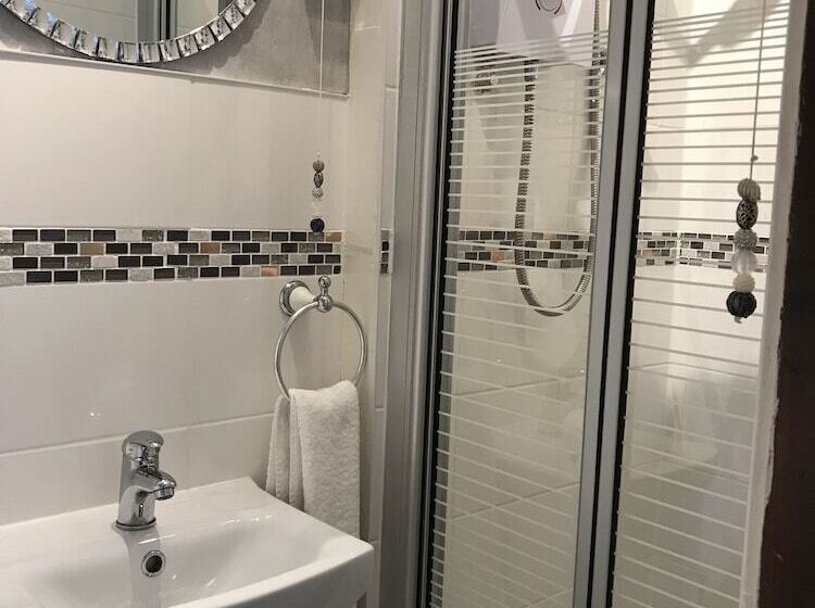 Fotos del hotel The Strathdon:  8