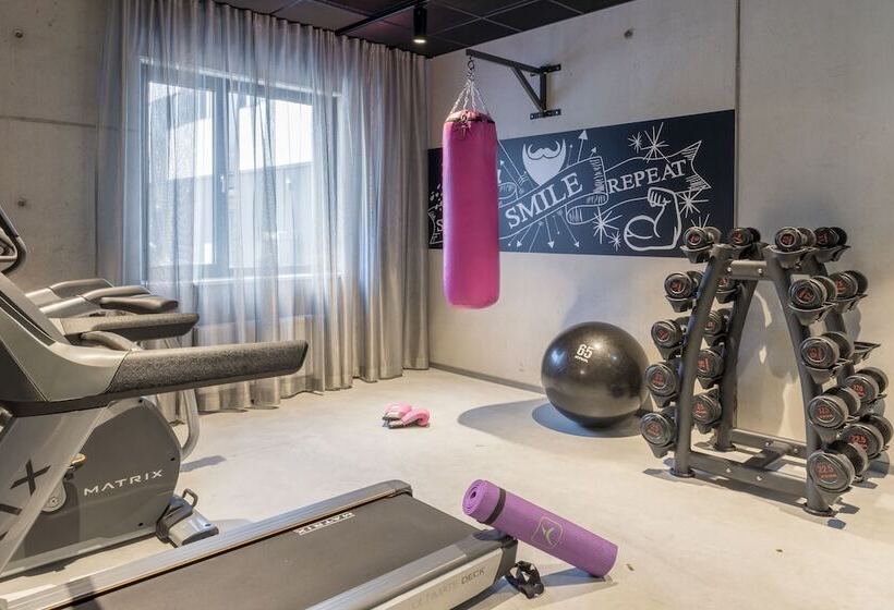 Fotos del hotel Moxy Glasgow Merchant City:  25