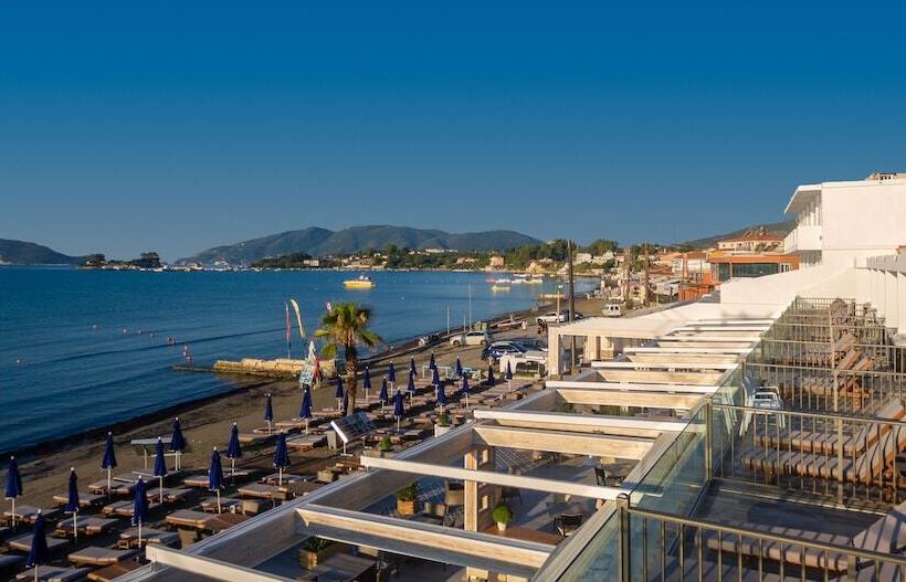 Fotos del hotel Mandala Seafront Suites:  4