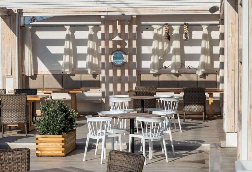 Fotos del hotel Mandala Seafront Suites:  8