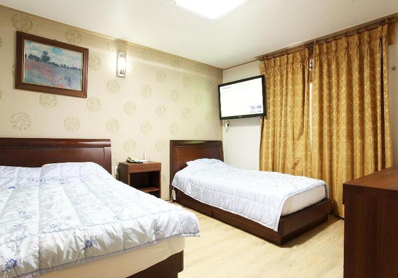 Fotos del hotel Pama House Apartment:  1