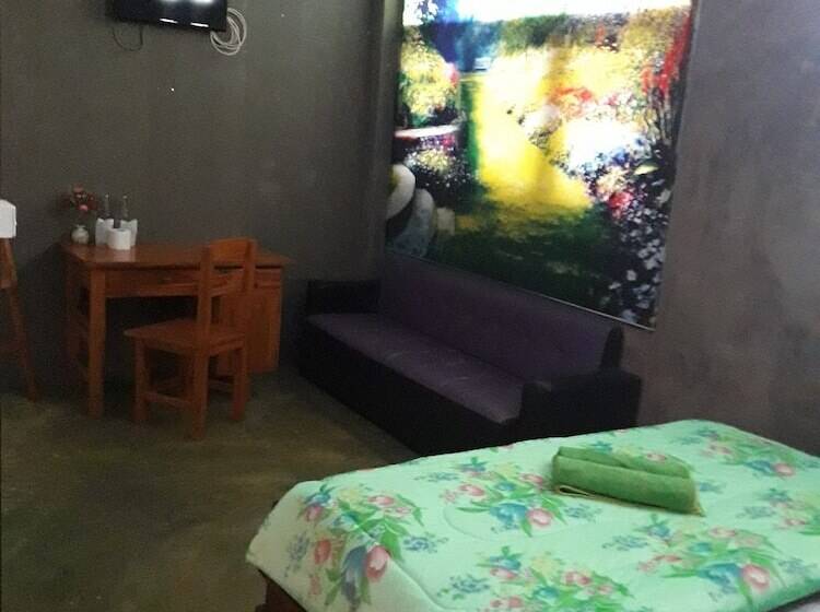 Fotos del hotel Romyen:  6