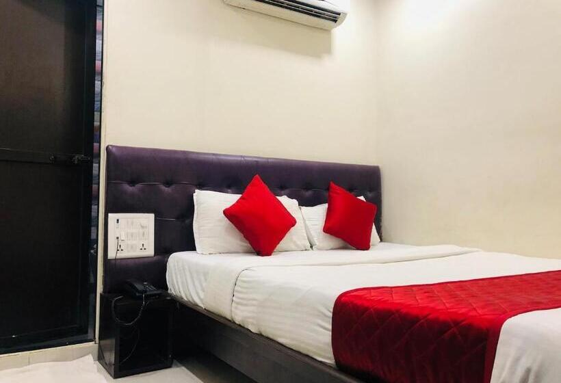 Fotos del hotel Guest Inn Residency:  4