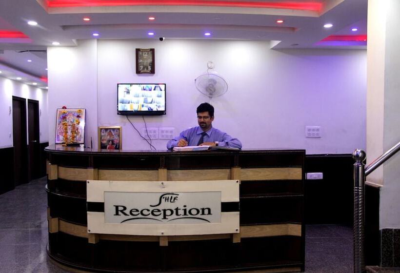 Fotos del hotel Luck Residency:  5