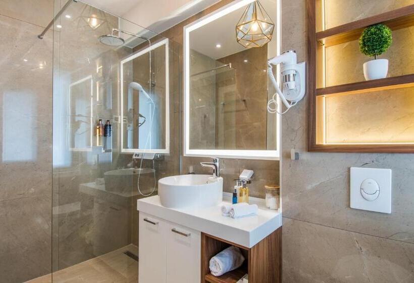 Fotos del hotel Miraval Luxury Rooms:  5