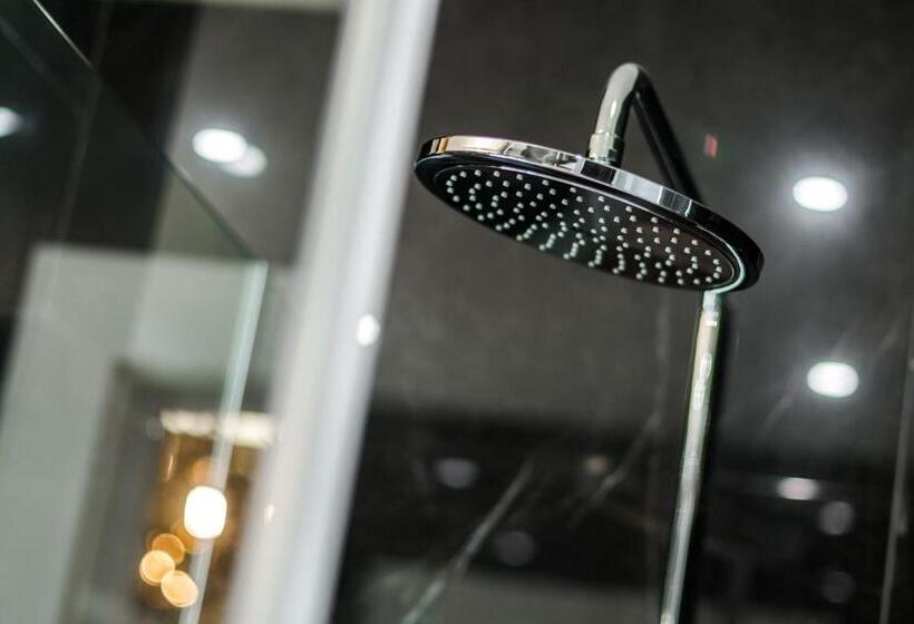 Fotos del hotel Miraval Luxury Rooms:  3