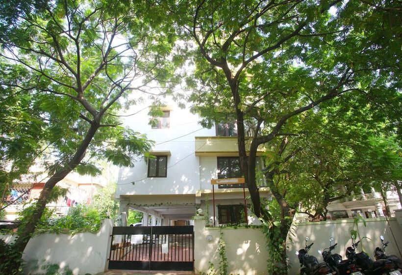 OYO 10130 Felicity INN Nungambakkam