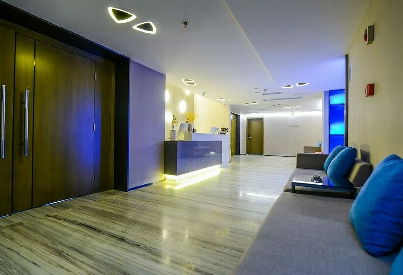 Fotos del hotel 9h:  14