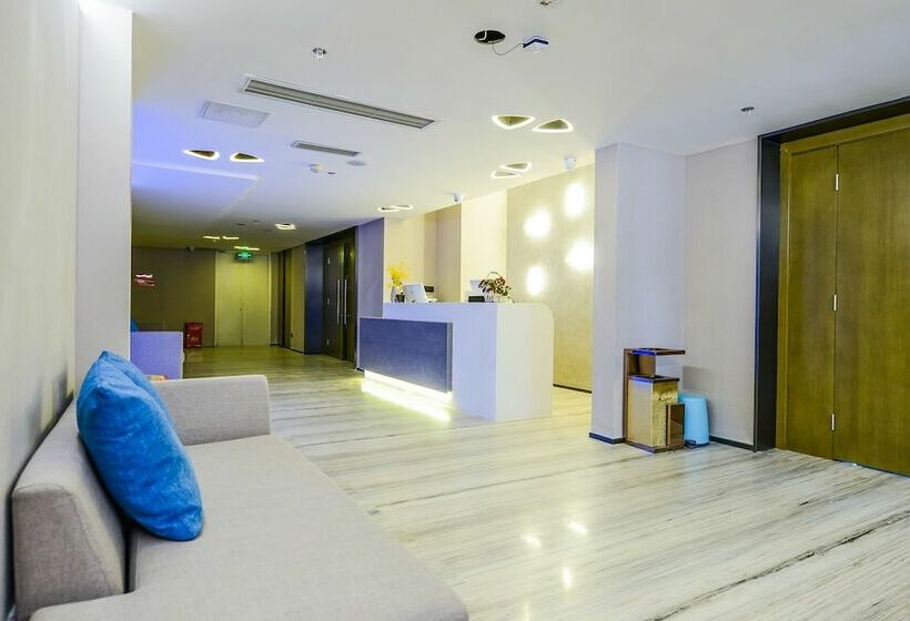 Fotos del hotel 9h:  16